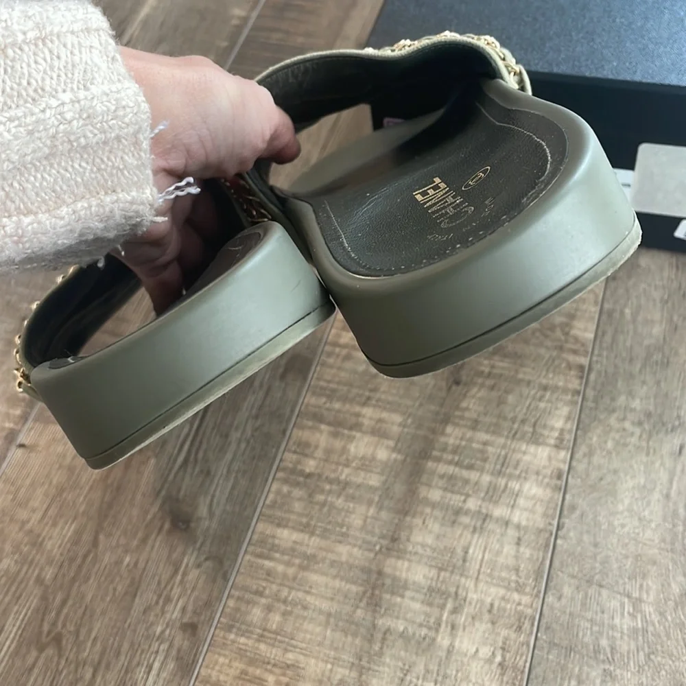 Chanel Chain slides in khaki with gold chain size 41 comes with box